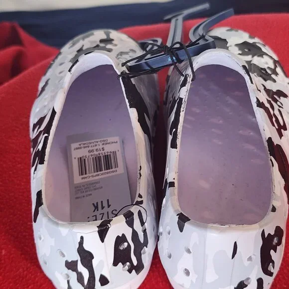 DSG Youth White Gray and Black Camo Non Marking Sole EVA Slip On Shoes Size 11K - Picture 8 of 16